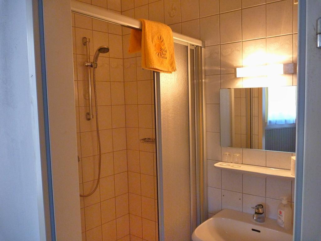 קורנויבורג Hotel Zur Sonne חדר תמונה